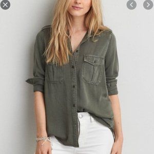 American Eagle Army Green Soft Utility Shirt